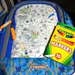 DIY Crayola backpack with markers